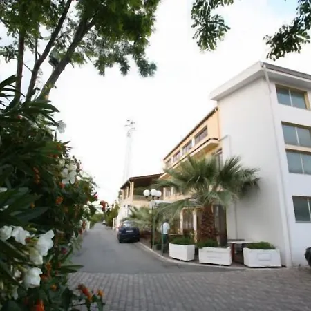 酒店 All'antico Pozzo 巴塞罗纳-波佐戈托